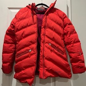 Marmot womens down winter jacket. Size M. lightly worn    700 fill.